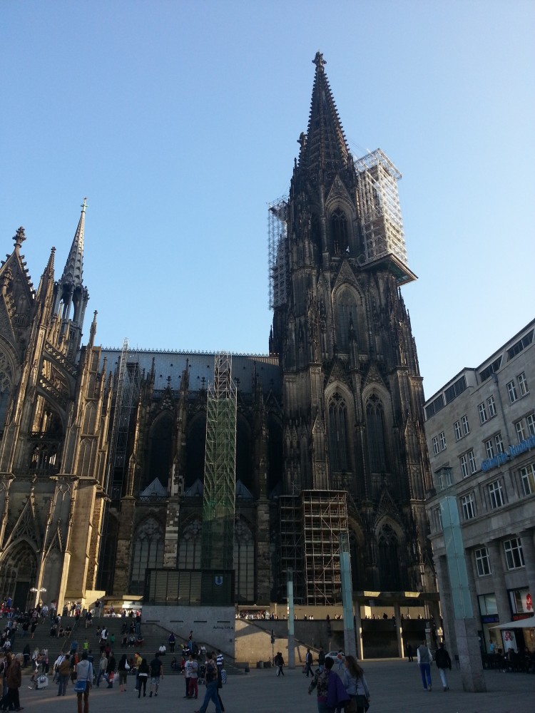 Der Kölner Dom, das Wahrzeichen der Stadt am Rhein